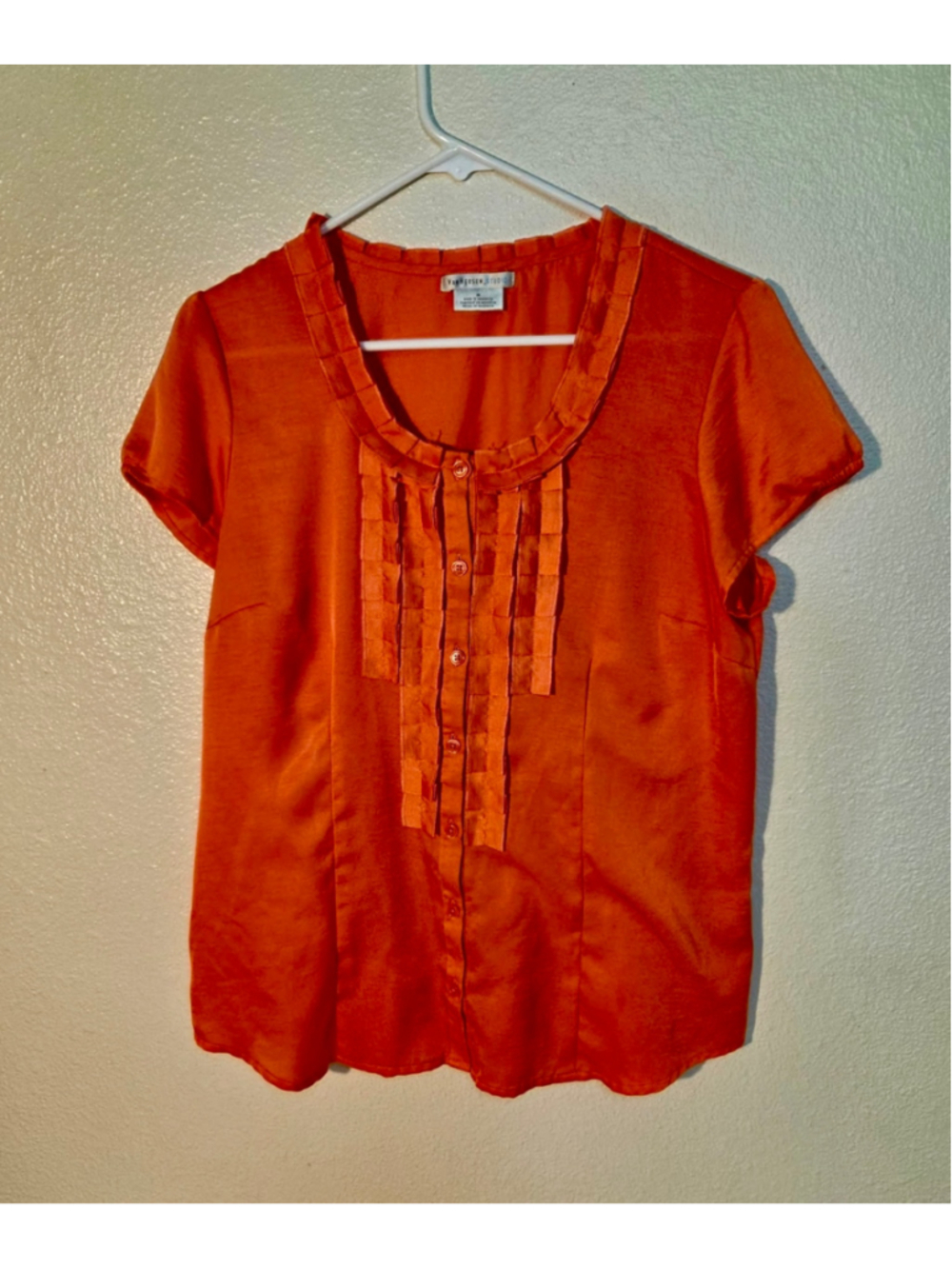 Van Heusen Studio Women’s Pleated Ruffle Front Blouse Fitted Orange Size M W-219
